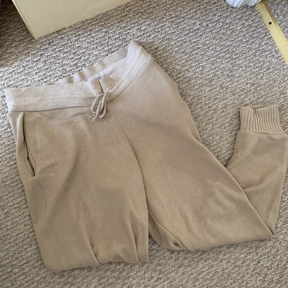 NASTY GAL Weekend Loading Knit Sweater and Joggers in STONE large SET - Picture 3 of 6